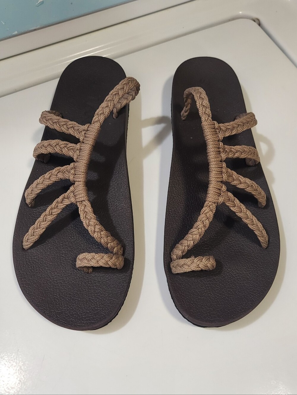 Plaka Braided Rope Strap Sandals